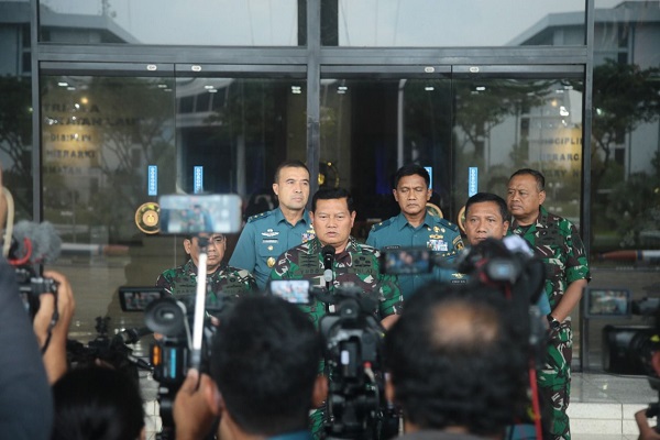 Telah Ditemukan Pilot dan Lokasi Jatuh Pesawat Bonanza Milik TNI-AL
