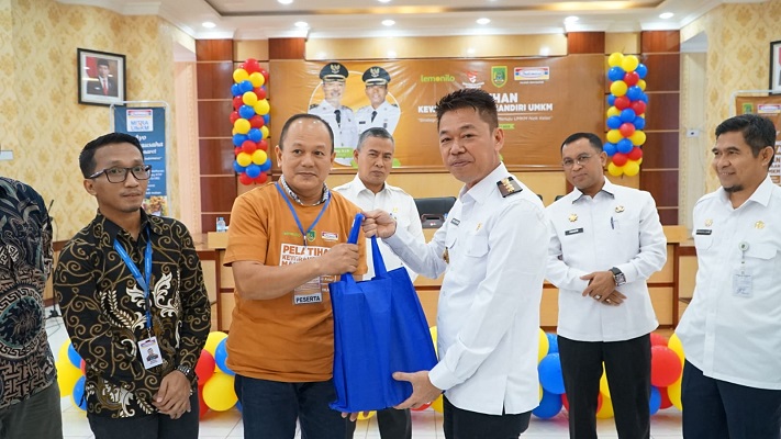 Bupati Rohil Buka Resmi Pelatihan Kewirausahaan UMKM yang Fasilitasi Indomaret