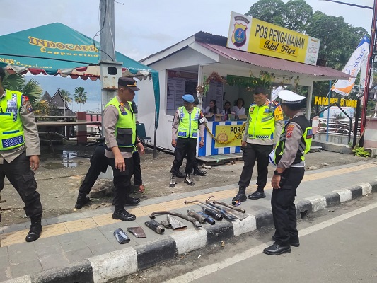 Untuk Mewujudkan Kenyamanan Wisatawan di Parapat, Ratusan Knalpot Blong Dicopot Pihak Polres Simalungun
