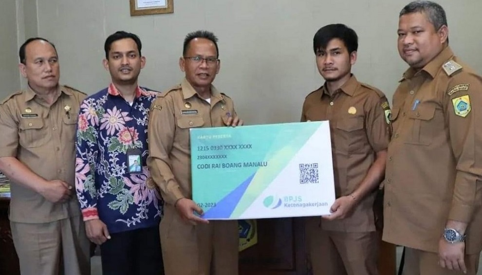 Bupati Serahkan Santunan Jaminan Kematian (JKM)