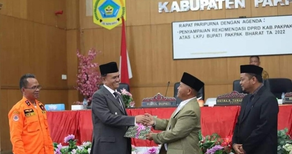 Paripurna DPRD Pakpak Bharat Penyampaian Rekomendasi atas LKPJ Bupati Pakpak Bharat Tahun 2022