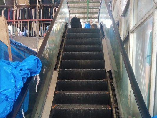 Puluhan Tahun Eskalator di Pasar Petisah Tidak Berfungsi, Pedagang Surati Walikota dan DPRD Kota Medan