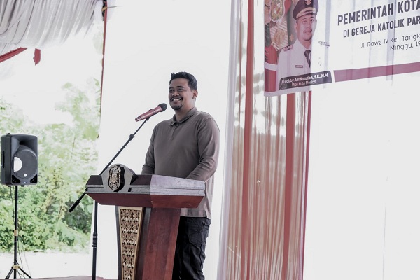 Bobby Nasution Memberikan Solusi Masalah kepada Warga Masyarakat