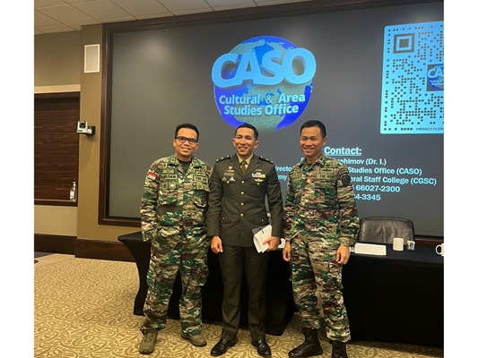 Perwira Muda TNI-AD Mempersembahkan Perspektif Indonesia dalam Diskusi Panel Isu Strategis Kawasan Asia Tenggara 