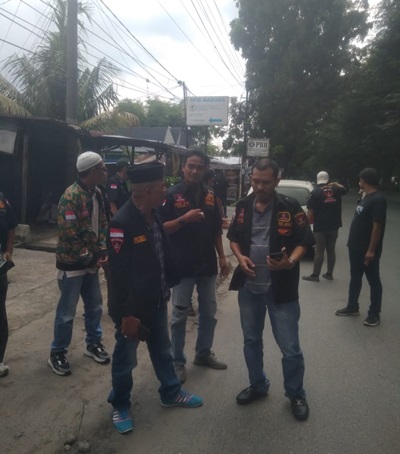 Pengurus GRIB Jaya Kelurahan Sempakata Berbagi Kasih Jumat Berkah kepada Masyarakat di Medan
