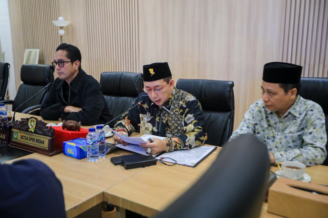 DPRD Medan Sampaikan Pandangan Umum Fraksi-Fraksi Terkait Ranperda Perubahan APBD Tahun 2025