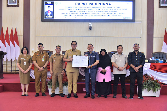 Ketua DPRD Medan bersama Walikota