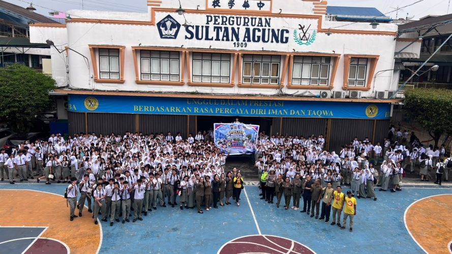Motivasi 500 Anak, SatLantas Polres Pematangsiantar Police Go to School di SMA YP Sultan Agung Motivasi 500 Anak, SatLantas Polres Pematangsiantar Police Go to School di SMA YP Sultan Agung